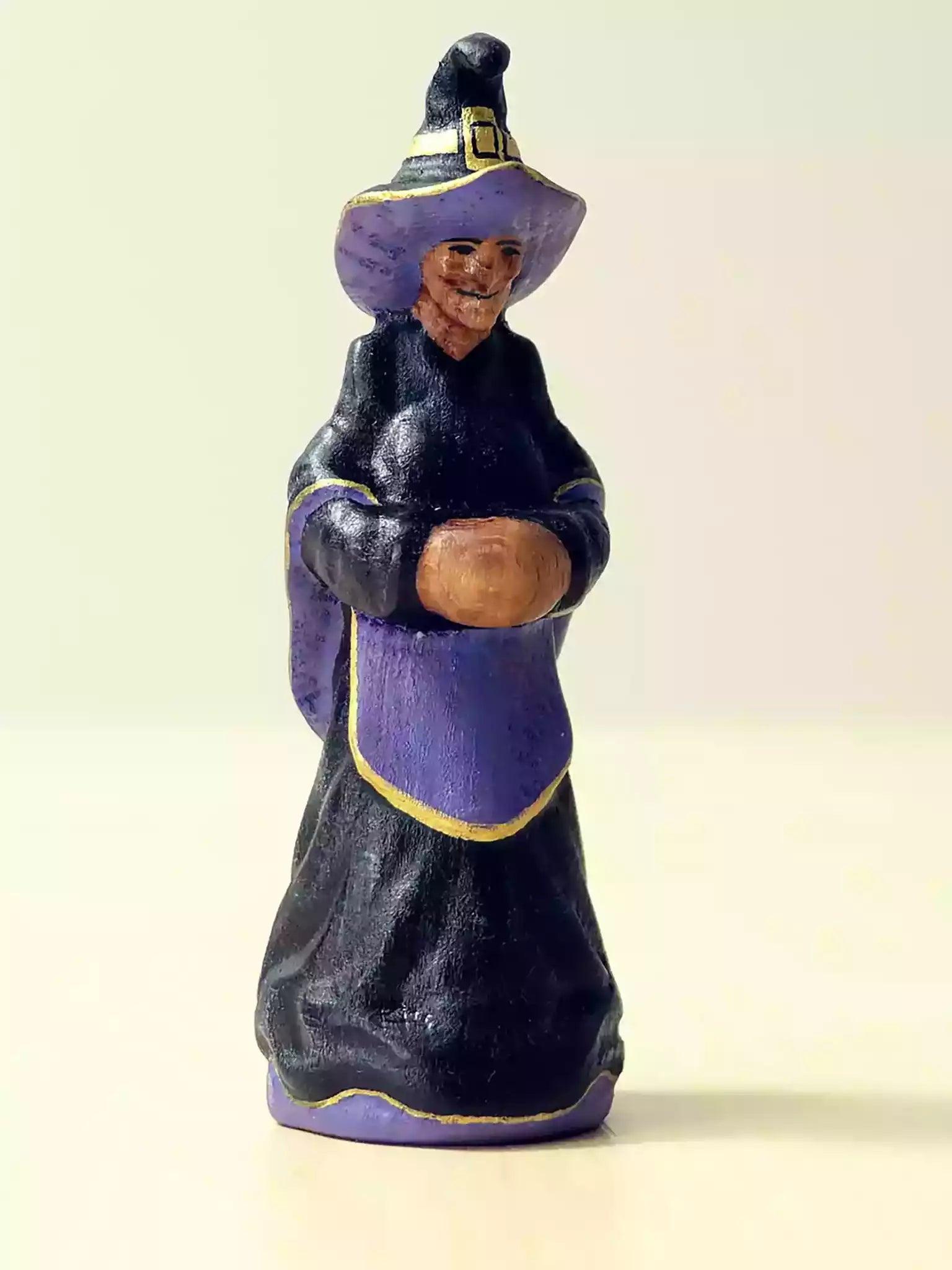 Halloween Witch Figurine - Noelino Toys