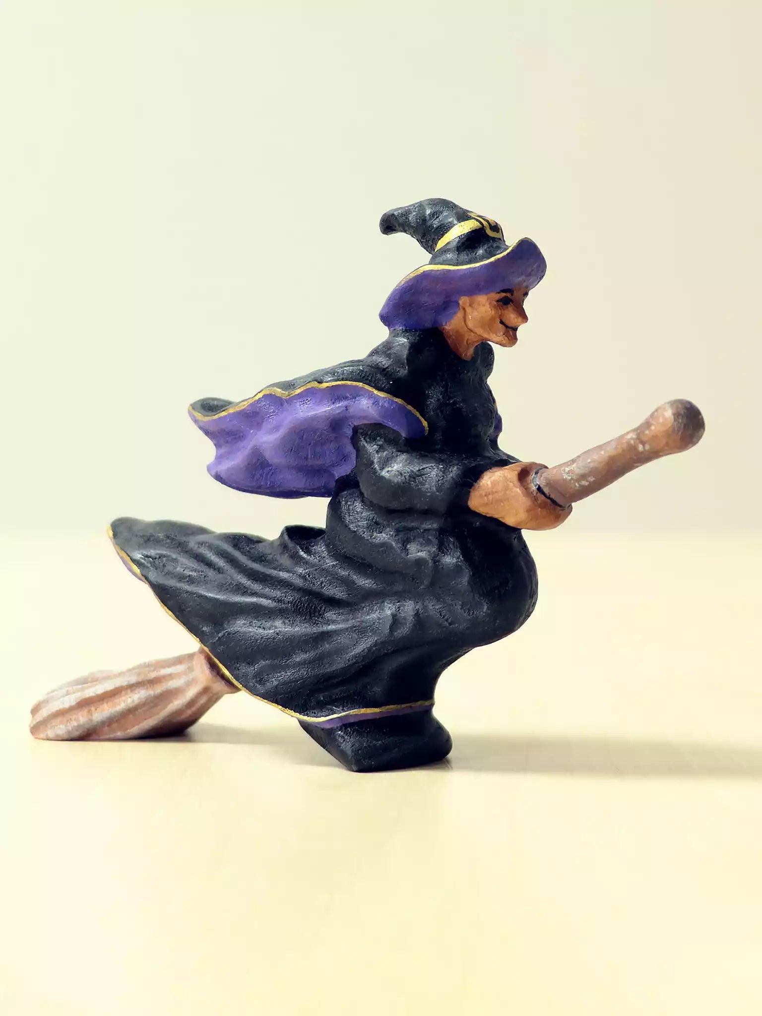 Witch on the Broom Toy - Noelino Toys