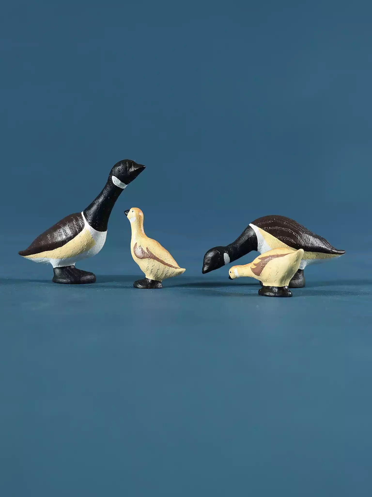 Wooden Canadian Goose Toy - Family of Four - Noelino Toys