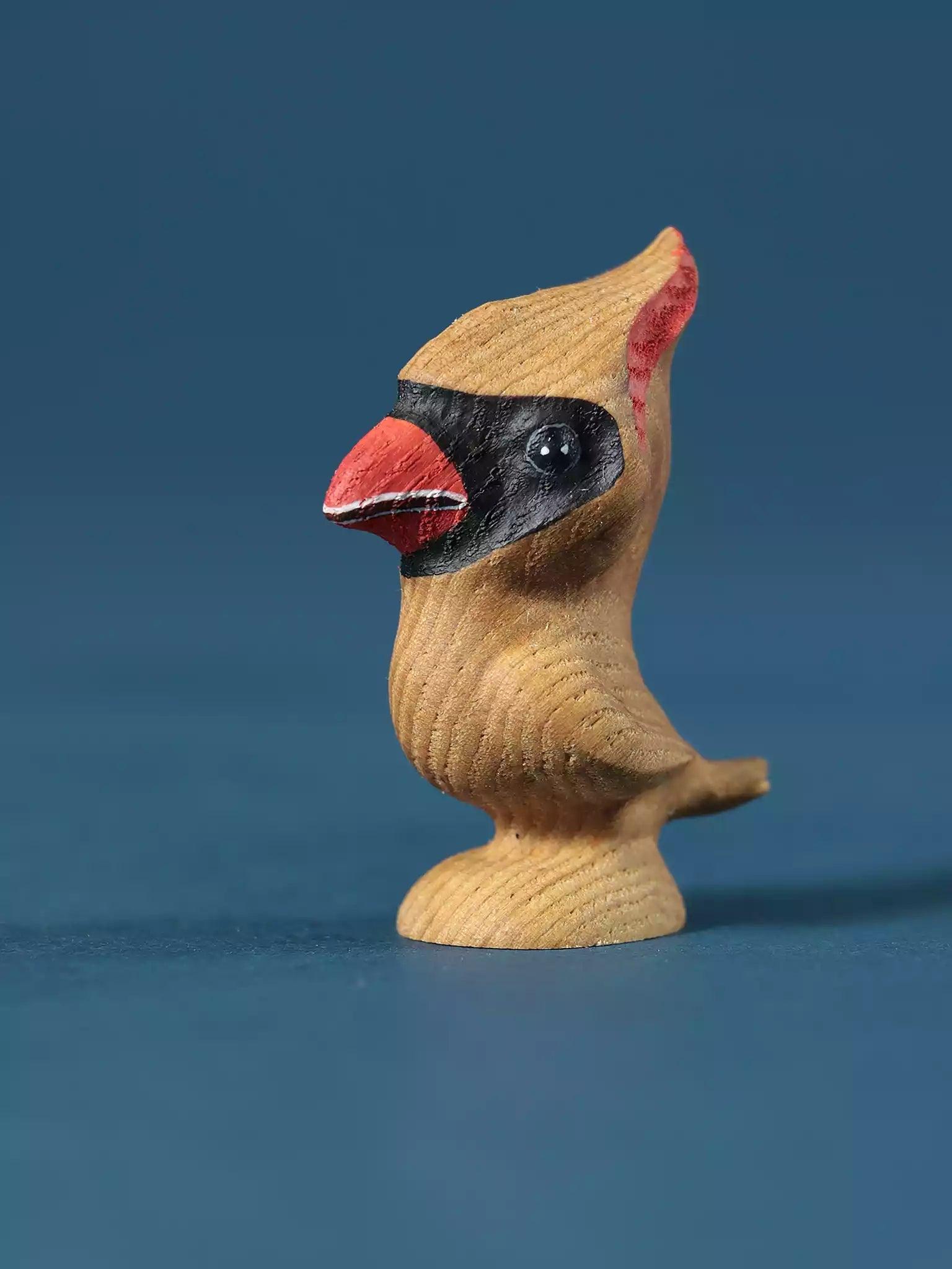 Wooden Cardinal Bird Toy - Cartoon Character for Toddlers - Noelino Toys