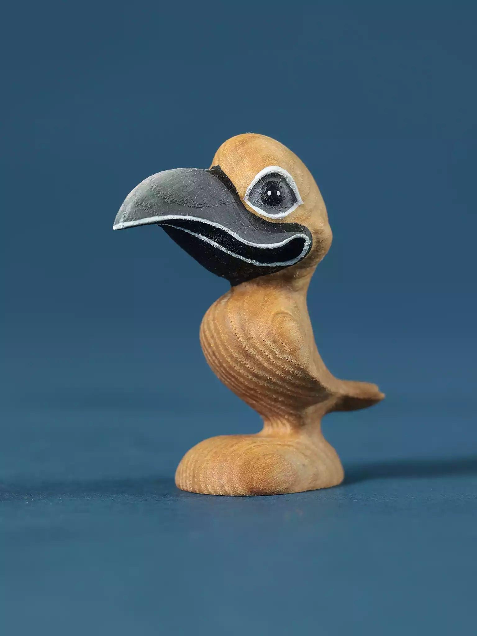 Wooden Crow Bird Toy - Cartoon Character for Toddlers - Noelino Toys