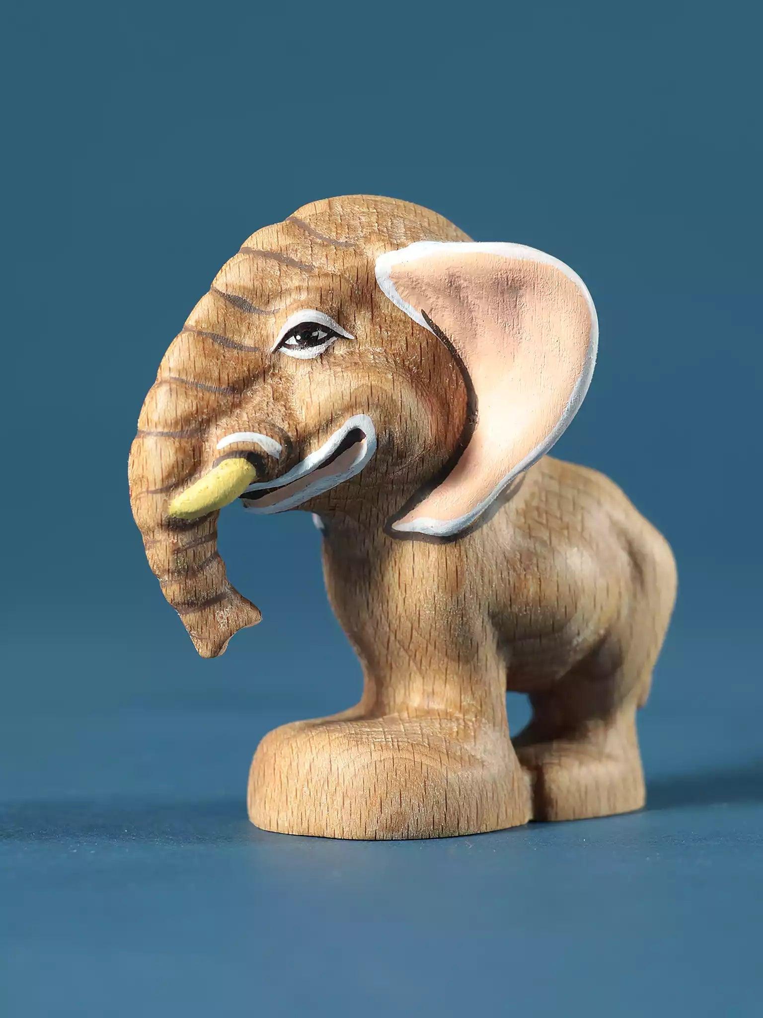 Wooden Elephant Toy - Cartoon Character for Toddlers - Noelino Toys