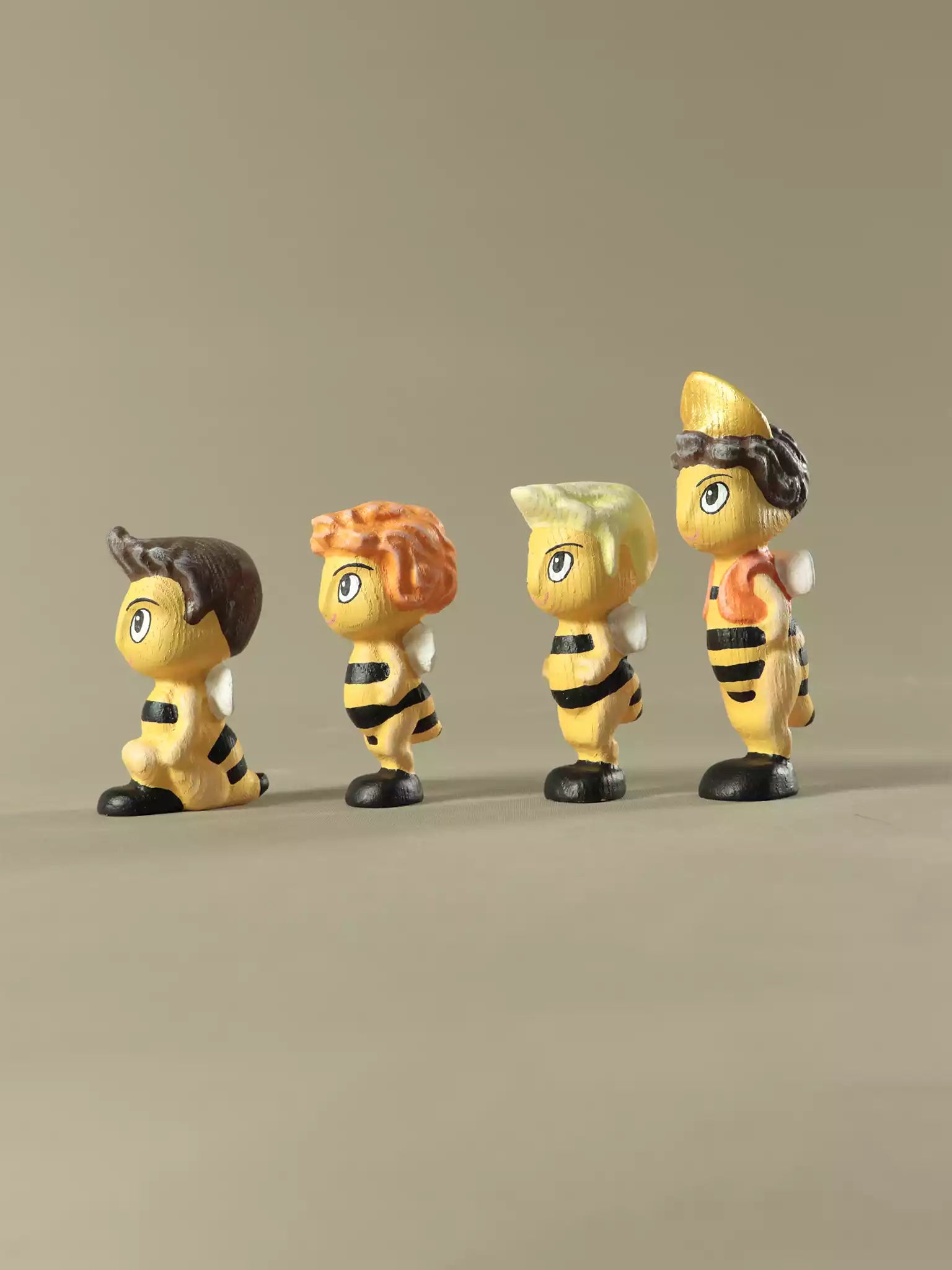 Eco-friendly wooden insect toy
