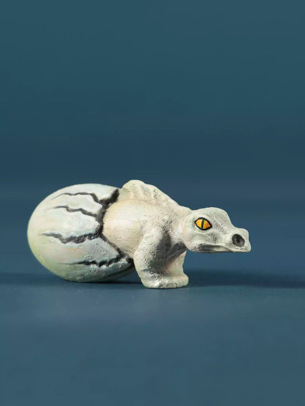 Hatching Dinosaur Egg - Dimetrodon