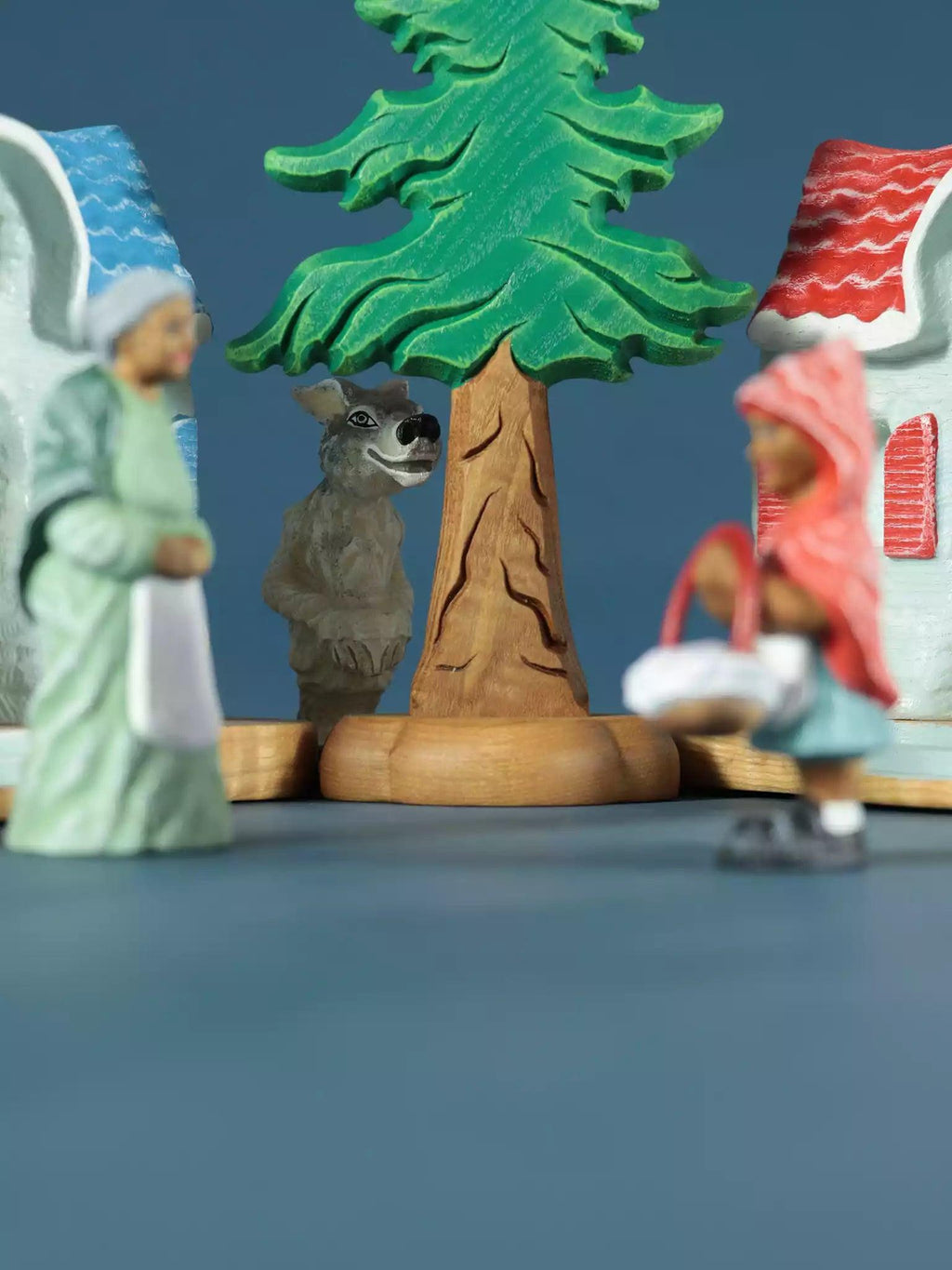 Little Red Riding Hood Figurines - Noelino Toys