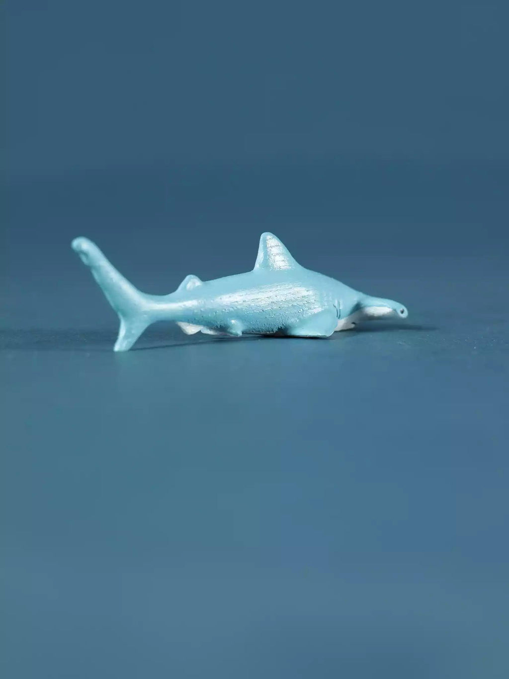Wooden Hammer Shark Collectible Toy Figurine - Noelino Toys