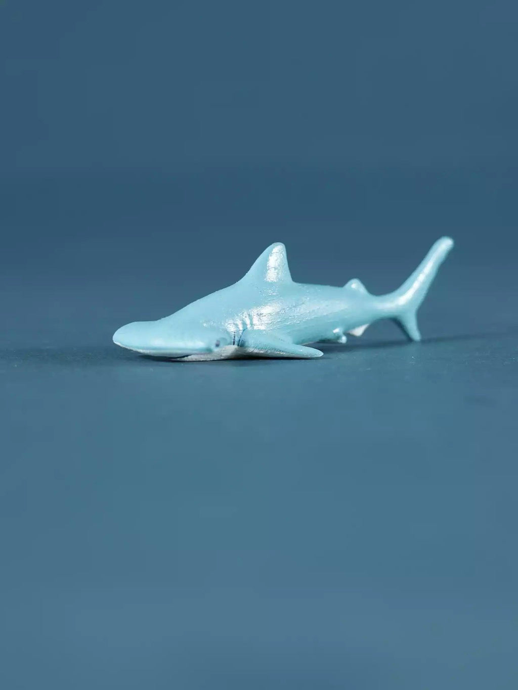 Wooden Hammer Shark Collectible Toy Figurine - Noelino Toys