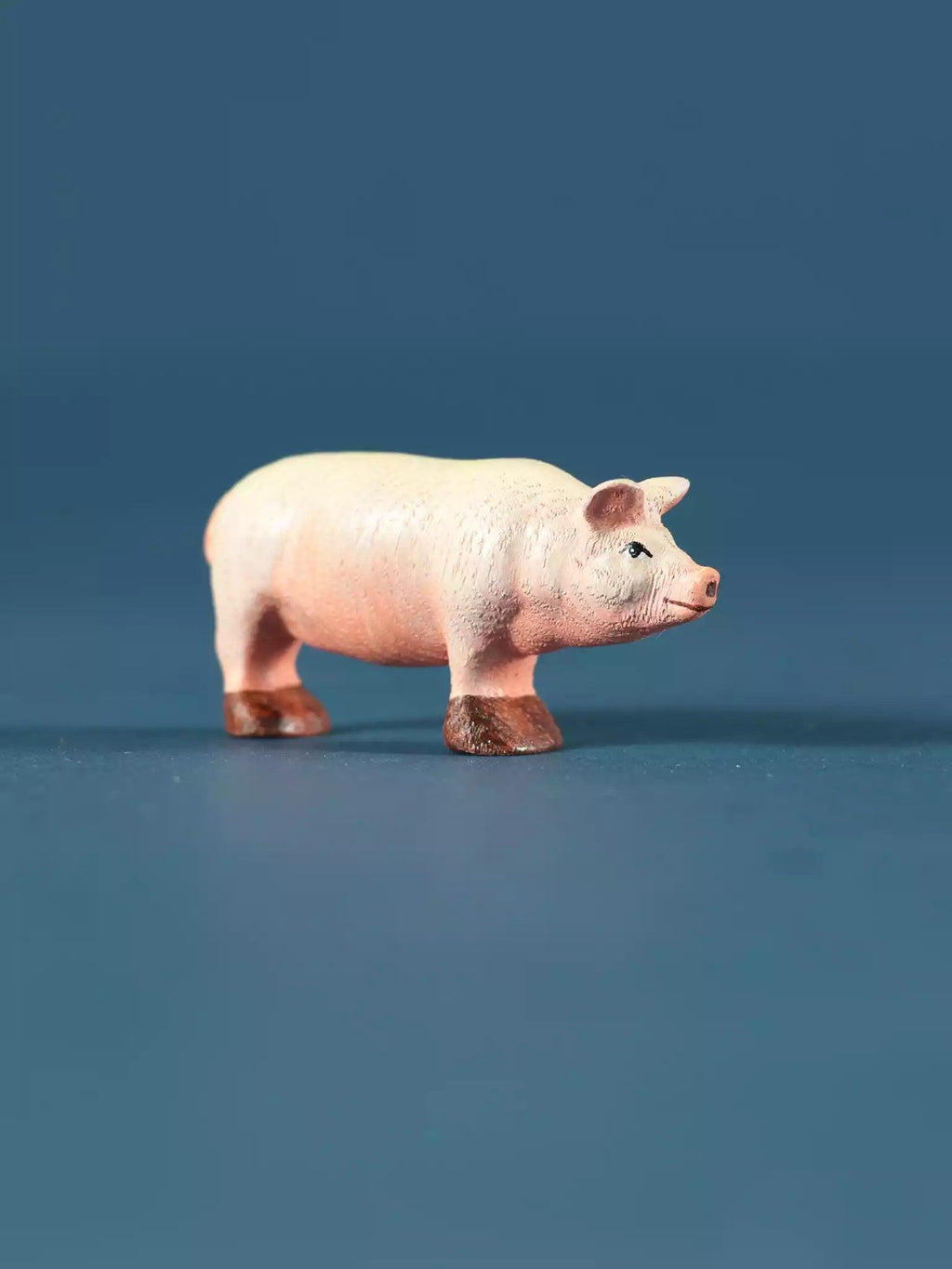 Wooden Pig - Collectible Farm Animals - Noelino Toys