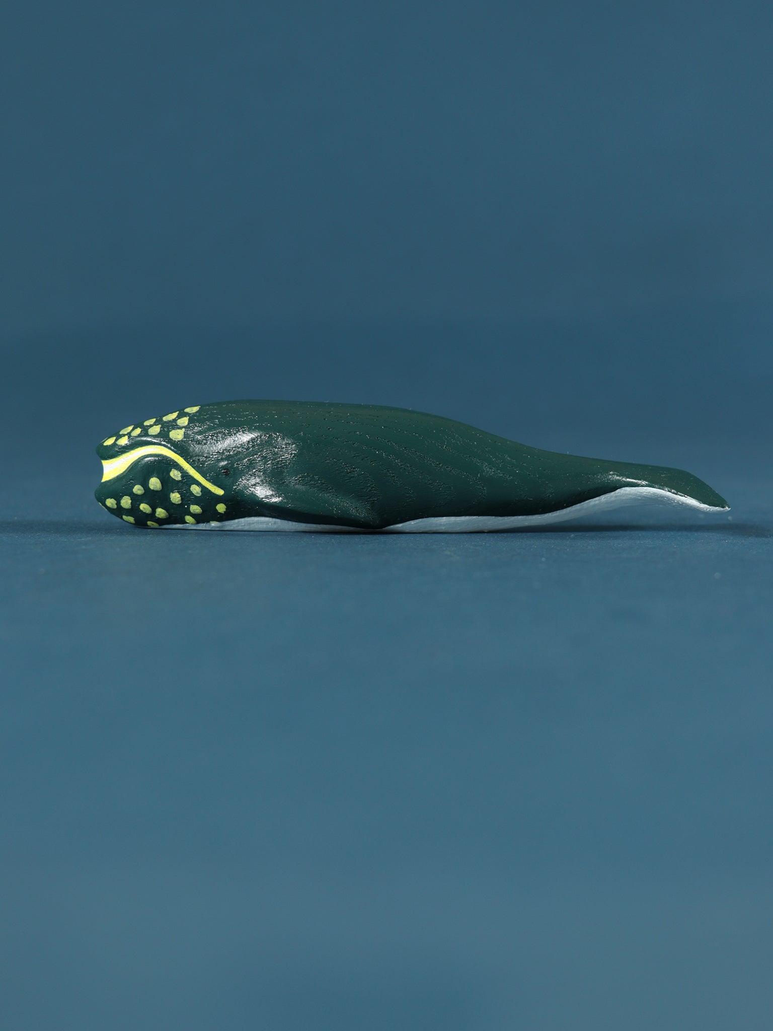 Wooden Right Whale Collectible Toy Figurine - Noelino Toys