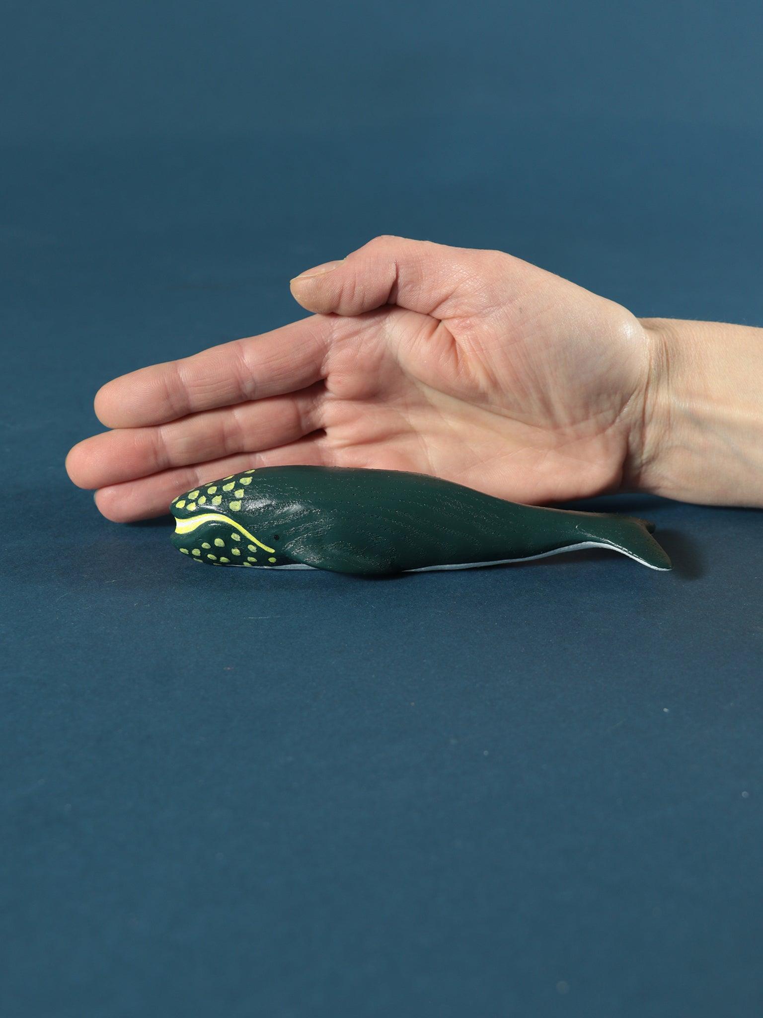 Wooden Right Whale Collectible Toy Figurine - Noelino Toys