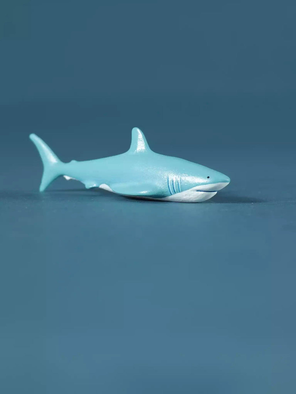 Wooden White Shark Collectible Toy Figurine - Noelino Toys