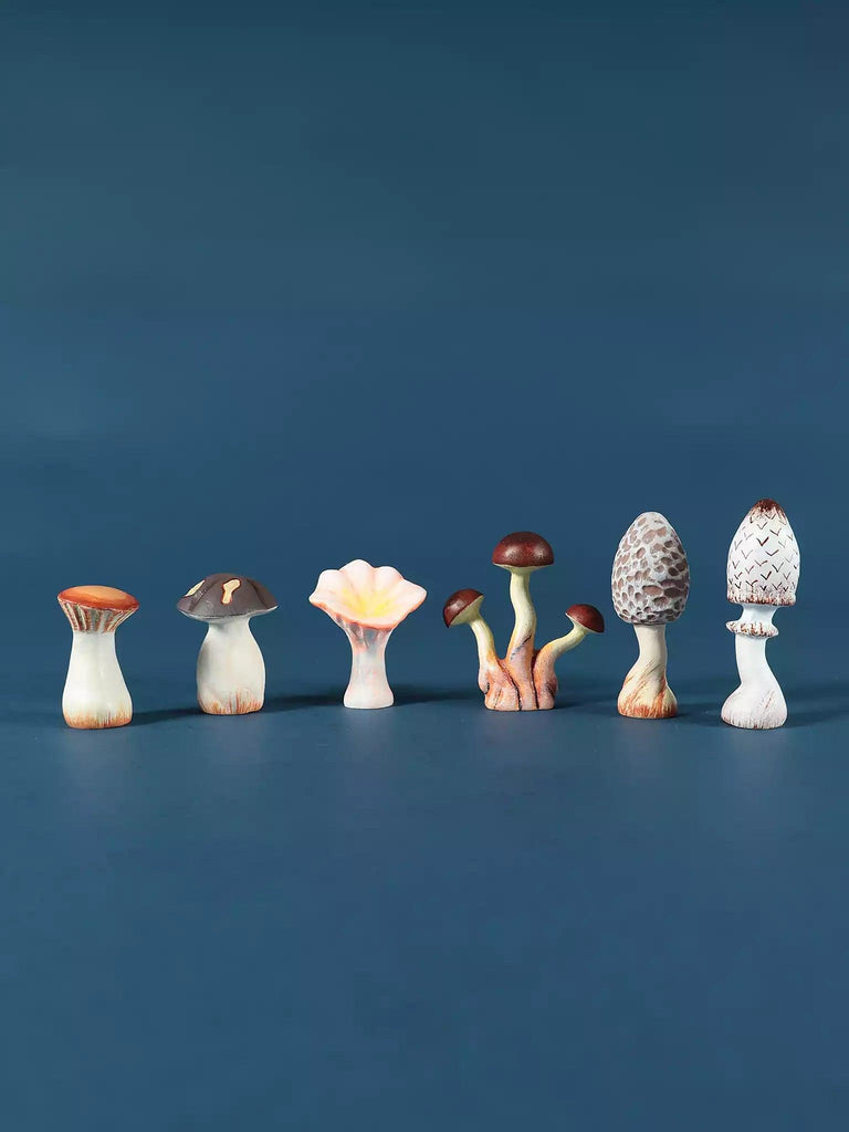 Carved Mushrooms - Wooden Toy Set - Noelino Toys