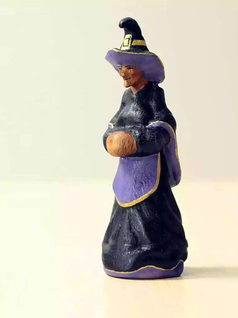 Halloween Witch Figurine - Noelino Toys