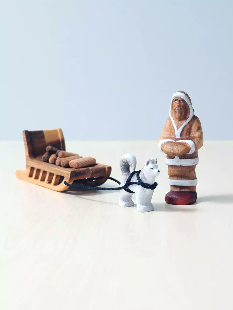 Inuit Man & Husky with Sled - Noelino Toys