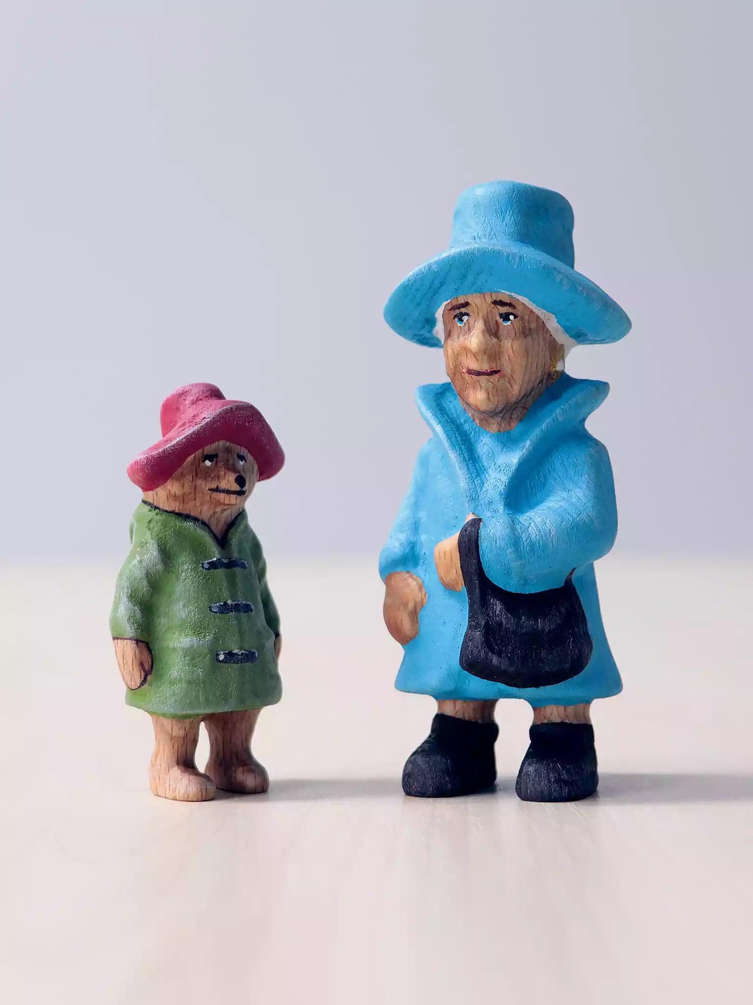 Queen Elizabeth and Bear Pair - Noelino Toys