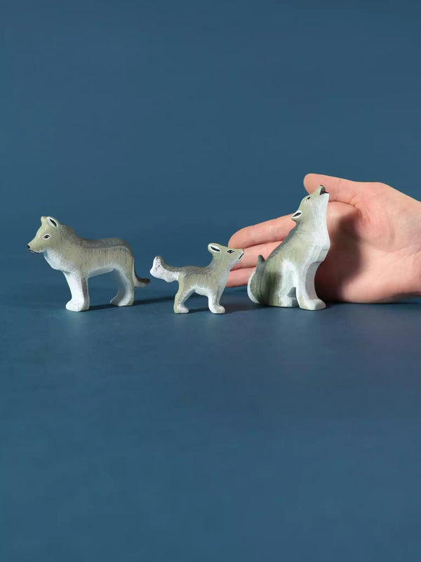 Wolf Family - Wooden Waldorf Animals - Noelino Toys