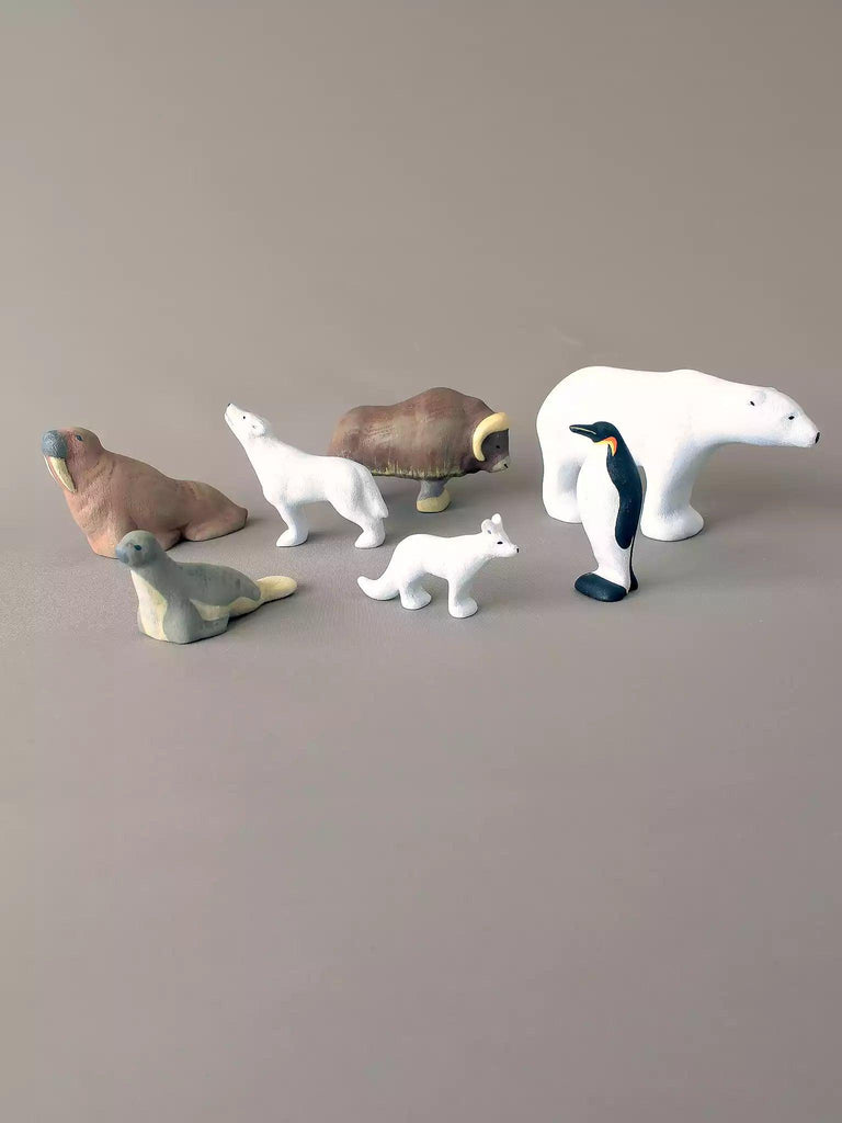 Wooden Arctic Fox Collectible Toy Figurine - Noelino Toys