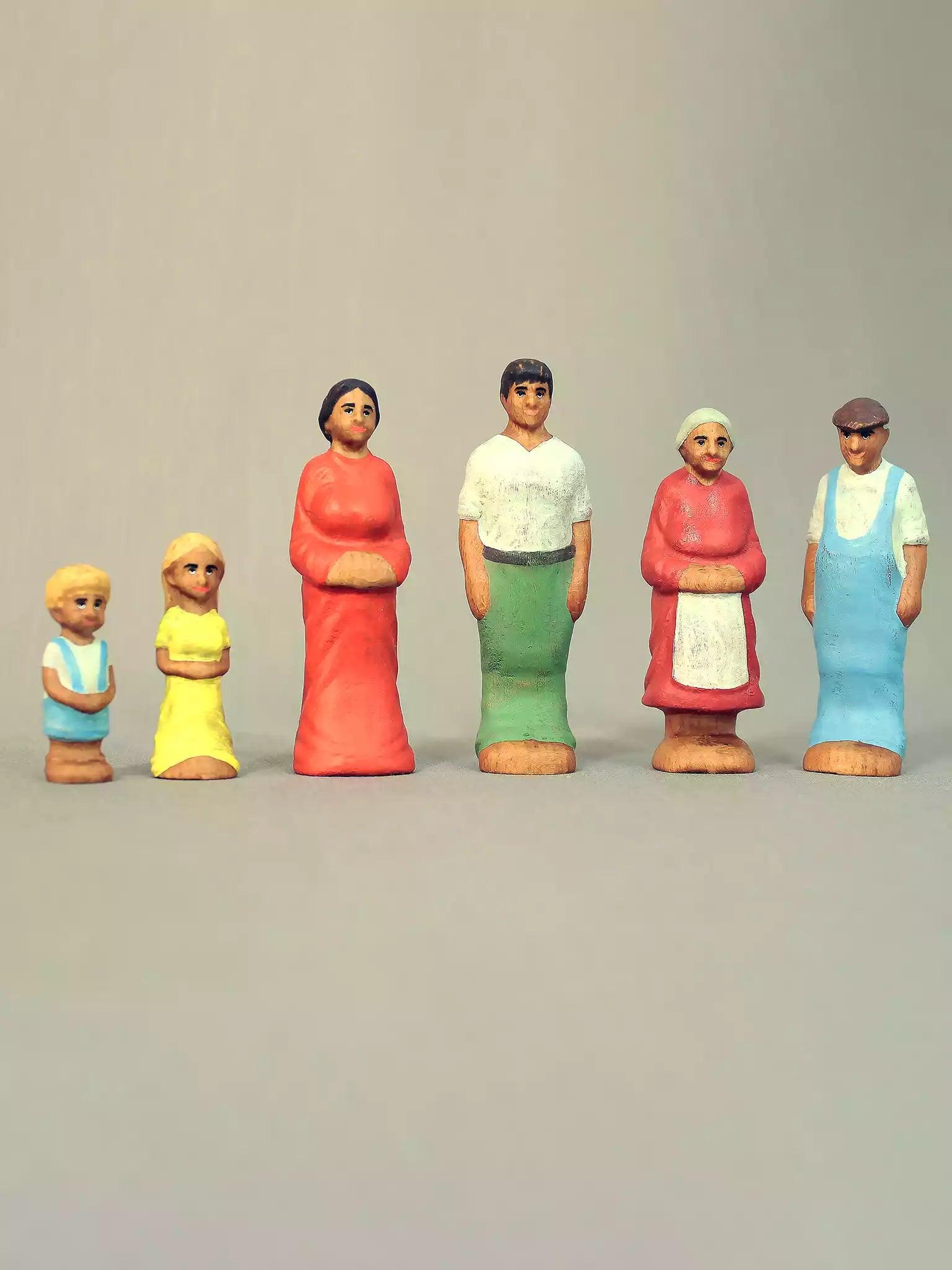 Wooden Dolls Family Set - Noelino Toys