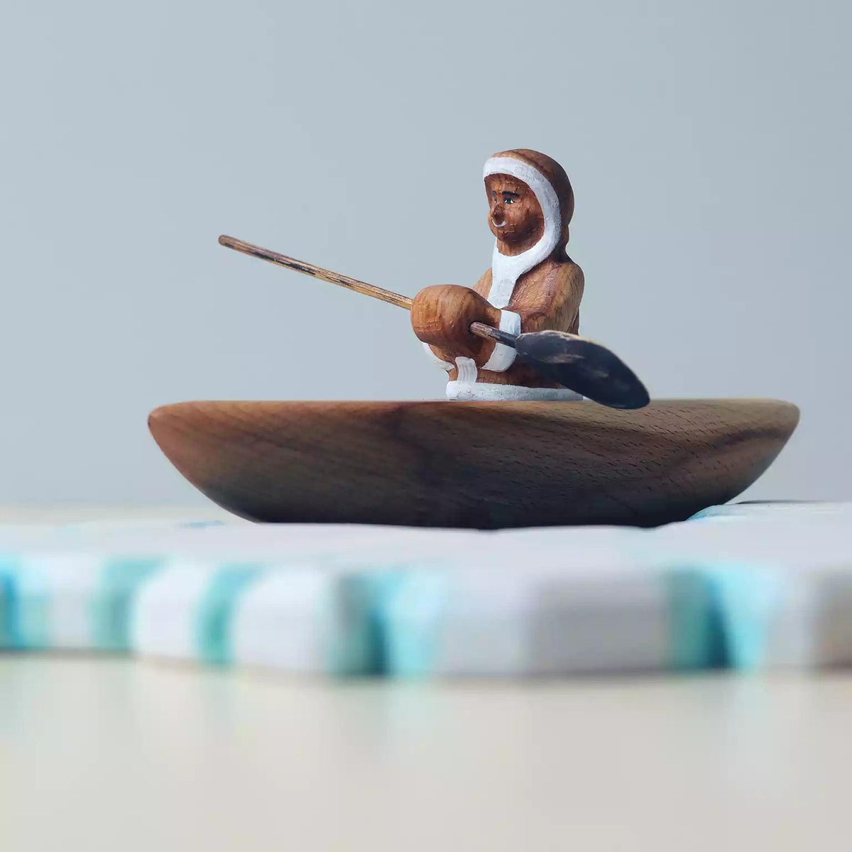 Wooden Inuit Boy with Canoe– Noelino Toys