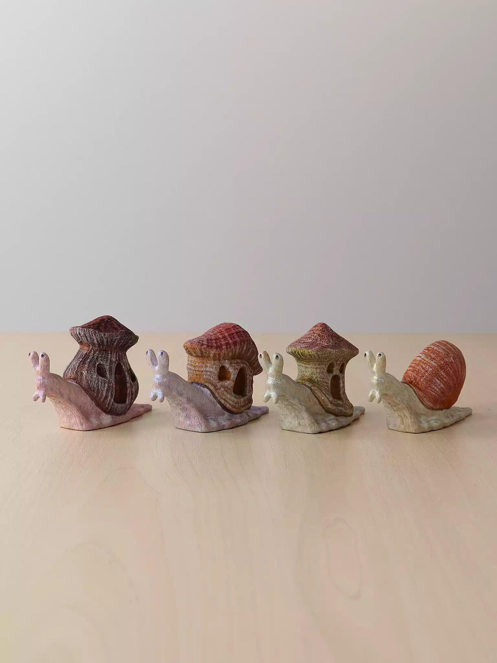 Wooden Snail & Tree Stump Set - Noelino Toys